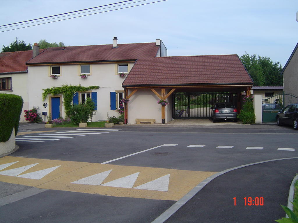 Aux Plumes De Grigy Acomodação com café da manhã Metz Exterior foto